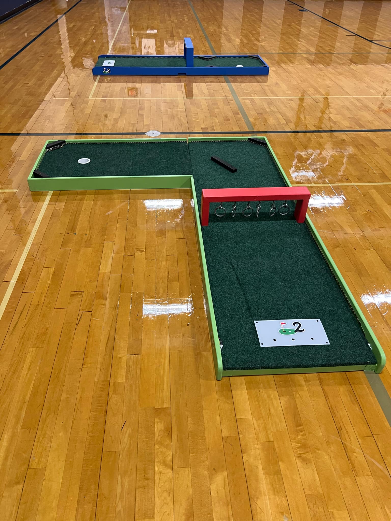 Portable mini golf rental Cincinnati obstacles