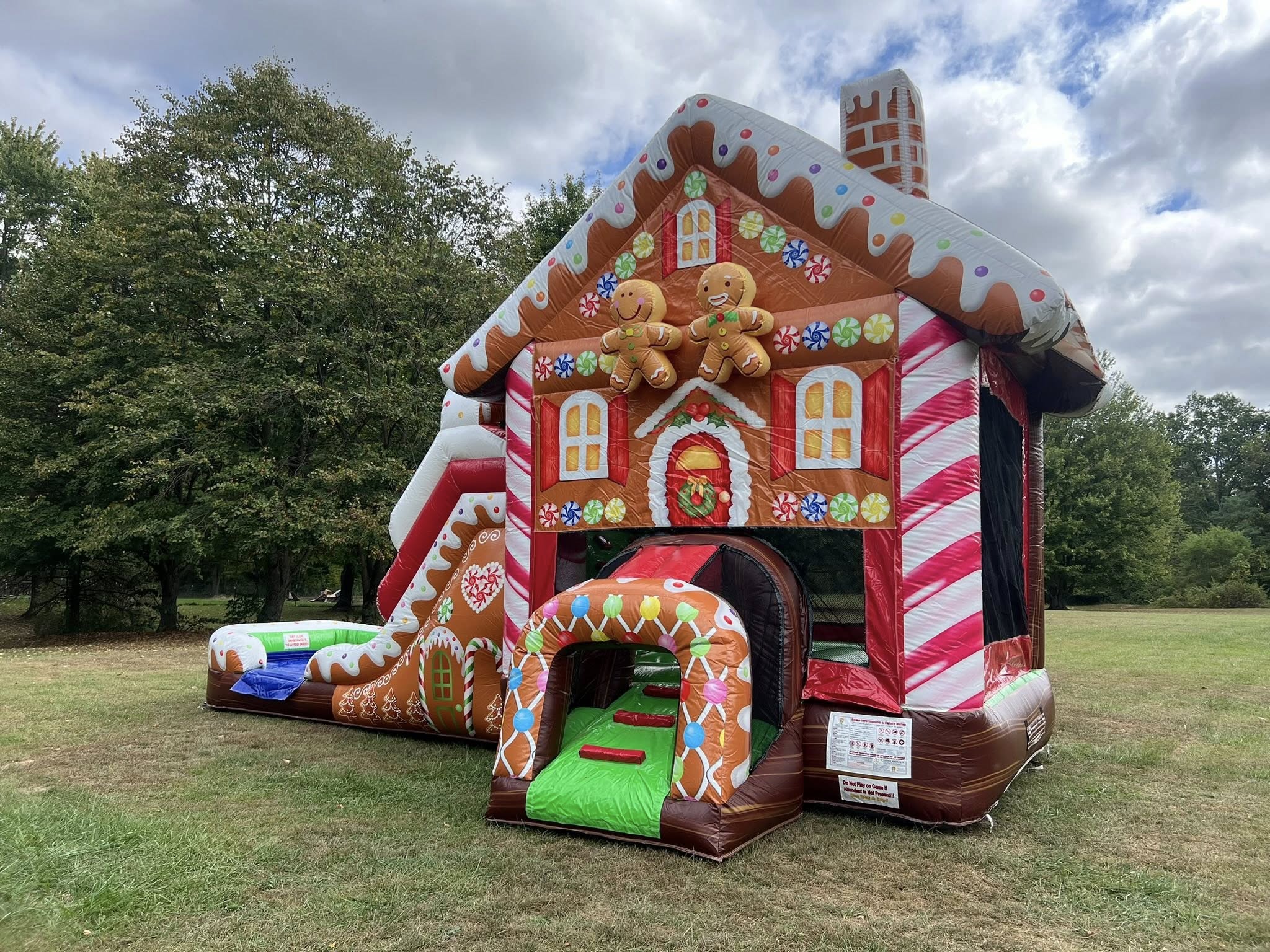 Gingerbread Bounce House Combo front angle