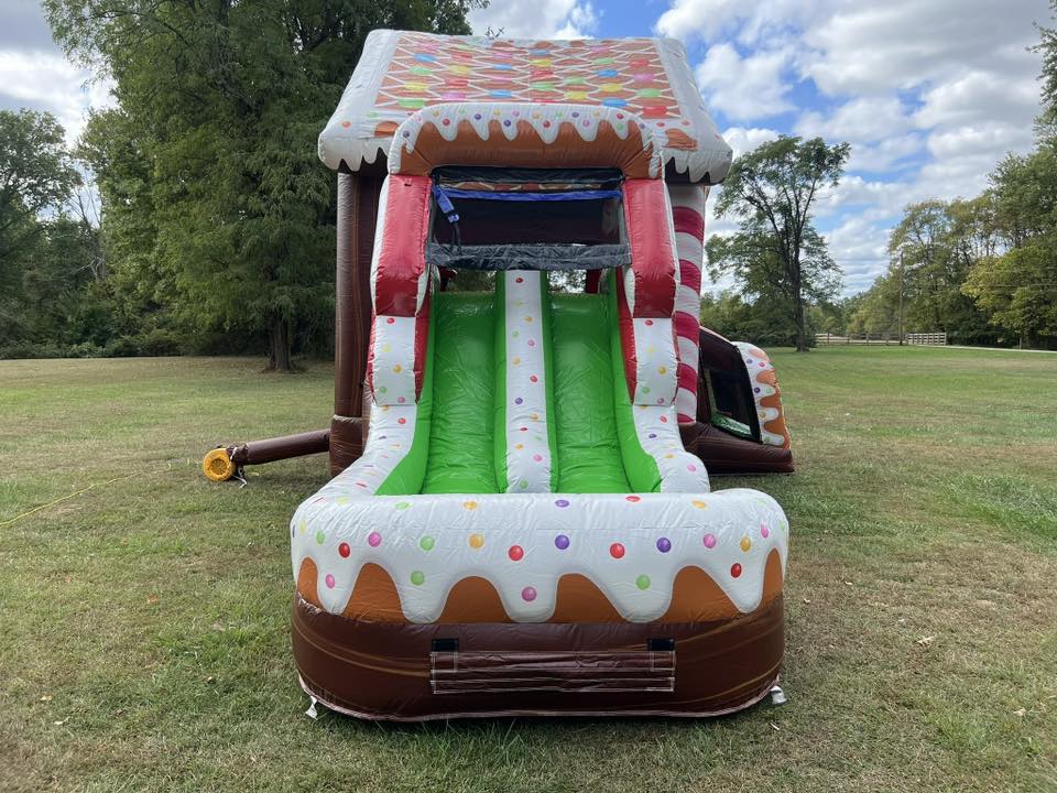 Gingerbread Bounce House Combo bounce area view