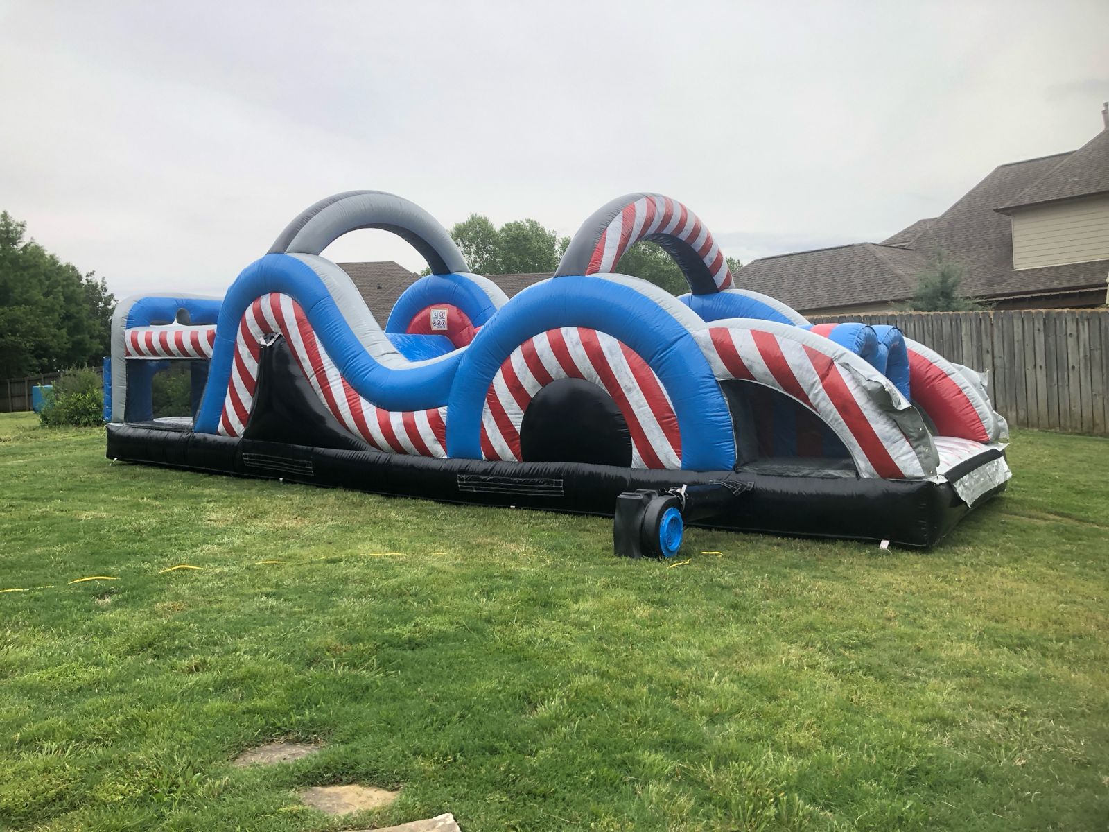 40ft Obstacle Course Rental in Memphis TN by Tiky Jumps